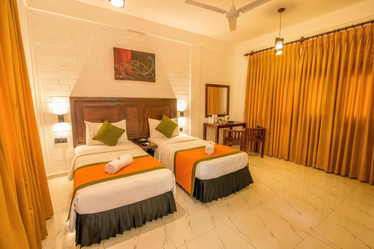 Mahanuge Hotel Polonnaruwa Eksteriør billede