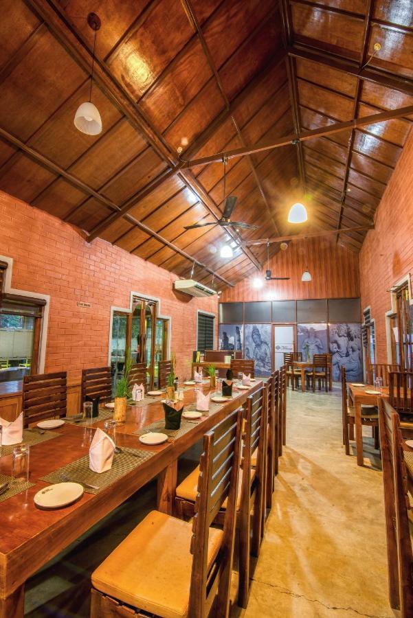 Mahanuge Hotel Polonnaruwa Eksteriør billede